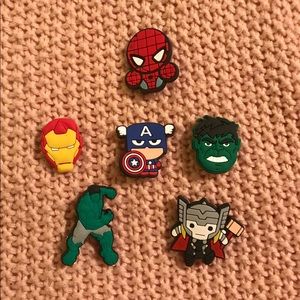 crocs jibbitz marvel